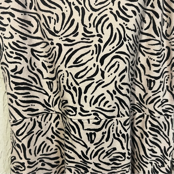 Pact Windswept Oat Fit and Flare Midi Dress size X Small - Picture 4 of 13